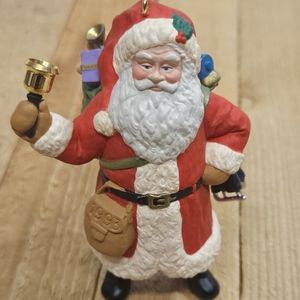 MERRY OLDE SANTA - HALLMARK KEEPSAKE ORNAMENT - COLLECTOR'S SERIES - 1993
